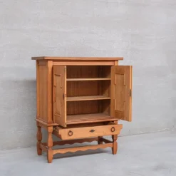 Pamono Mid-Century Modern Danish Oak Side Cabinet by Henning Kjaernulf, 1960s><noscript><img width=