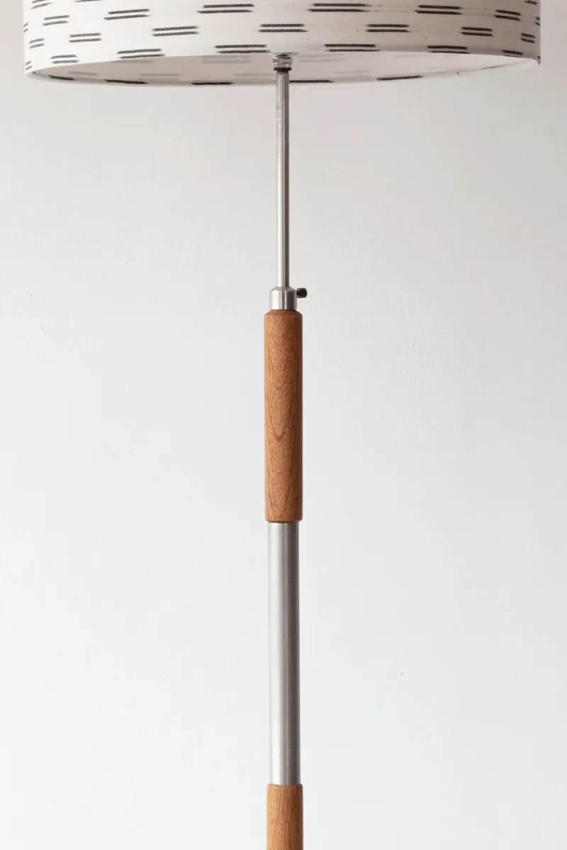 Pamono Mid-Century Modern Danish Oak and Chrome Floor Lamp, 1960s> Floor Lamps