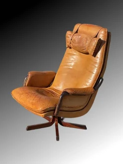 Pamono Mid-Century Modern Danish Tan Leather Swivel Chair, 1970> Office Chairs