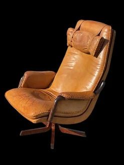 Pamono Mid-Century Modern Danish Tan Leather Swivel Chair, 1970> Office Chairs