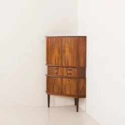 Pamono Mid-Century Modern Danish Rosewood Corner Cabinet, 1960s><noscript><img width=