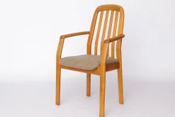 Clearance Pamono Mid-Century Modern Dining Armchairs in Oak from Dyrlund, Denmark, 1970s, Set of 4
