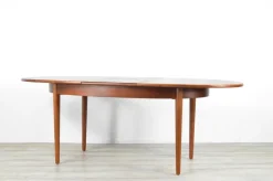 Sale Pamono Mid-Century Modern Extendable Oblong Dining Table in Teak, 1960s