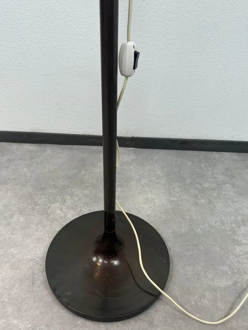 Pamono Mid-Century Modern Floor Lamp, 1970s> Floor Lamps