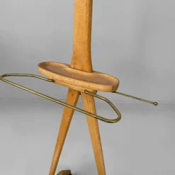 Pamono Mid-Century Modern Italian Wood and Brass Valet Stand from Fratelli Reguitti, 1960s><noscript><img width=