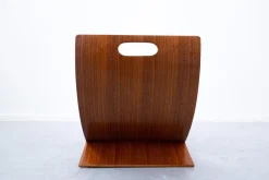 Pamono Mid-Century Modern Italian Wooden Magazine Rack><noscript><img width=