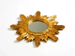 Pamono Mid-Century Modern Italian Sunburst Wall Mirror in Wood and Resin, 1950s><noscript><img width=