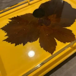 Pamono Mid-Century Modern Italian Lacquered Wood and Brass Serving Tray, 1960s><noscript><img width=