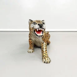 Pamono Mid-Century Modern Italian Feline Animal Cheetah Ceramic Statue, 1960s> Mid-Century