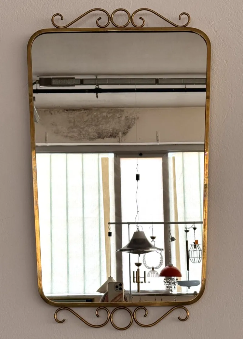Pamono Midcentury Modern Italian Brass Wall Mirrors, 1970s, Set of 2> Mirrors