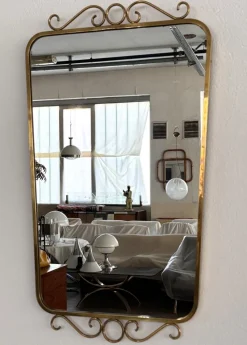 Pamono Midcentury Modern Italian Brass Wall Mirrors, 1970s, Set of 2><noscript><img width=
