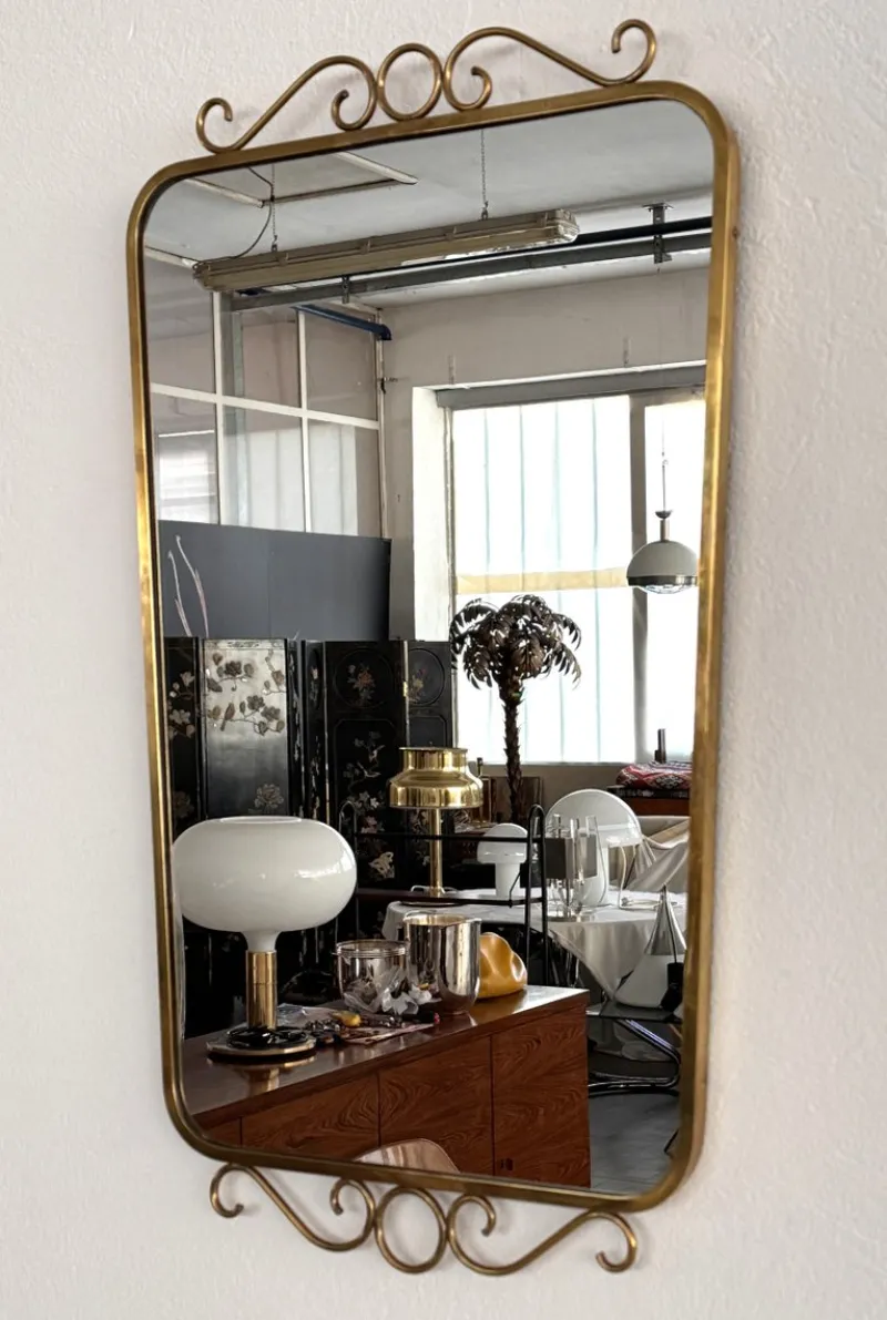Pamono Midcentury Modern Italian Brass Wall Mirrors, 1970s, Set of 2> Mirrors