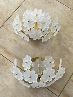 Pamono Mid-Century Modern Murano Glass Flower Wall Lamps, 1960s, Set of 2> Wall Lights & Sconces