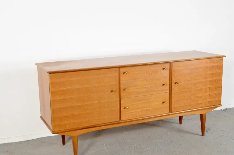 Pamono Mid-Century Modern Satinwood Sideboard by Alfred Cox, 1960s> Sideboards & Buffets