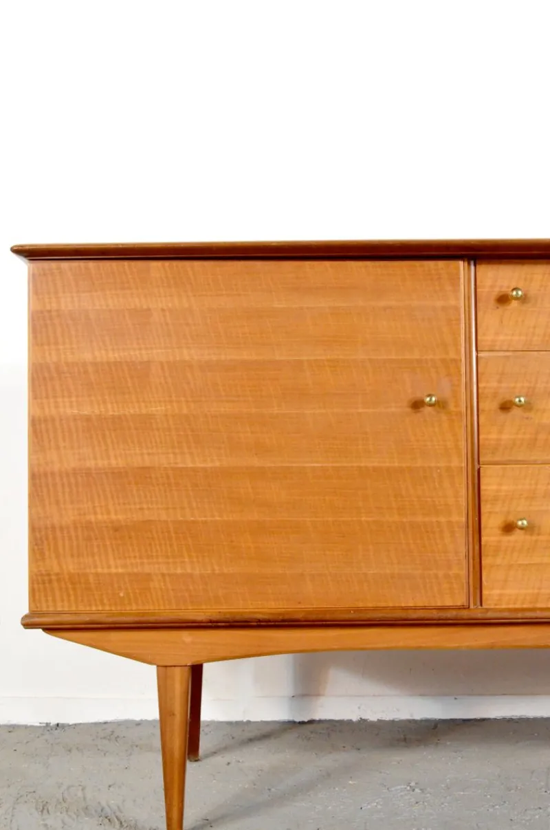 Pamono Mid-Century Modern Satinwood Sideboard by Alfred Cox, 1960s> Sideboards & Buffets