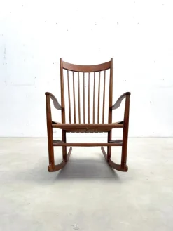 Pamono Mid-Century Modern Scandinavian Model J16 Rocking Chair attributed to Hans Wegner, 1960s><noscript><img width=