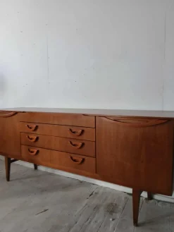 Pamono Mid-Century Modern Sideboard in Teak from Beautility, United Kingdom, 1962><noscript><img width=