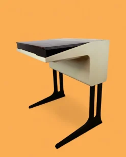 Pamono Mid-Century Modern Space Age Desk in Plastic by Luigi Colani for Flötotto, Germany, 1970s><noscript><img width=