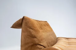 Pamono Mid-Century Modern Suede Bambole Daybed by Mario Bellini for C&b Italia, 1970s><noscript><img width=