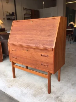 Outlet Pamono Mid-Century Modern Swedish Teak Secretary Writing Desk by Arne Wahl Iversen