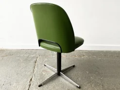 Pamono Mid-Century Modern Swivel Dining or Office Chairs, 1960s, Set of 4><noscript><img width=