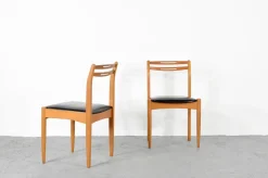 Pamono Mid-Century Modern Teak and Leatherette Dining Chairs, 1960s, Set of 4><noscript><img width=