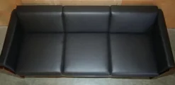 Pamono Mid-Century Modern Three-Seater Sofa in Hardwood, 1966