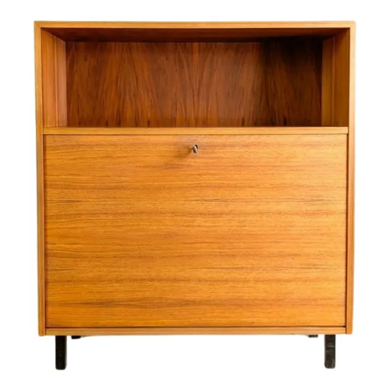Pamono Mid-Century Modern Walnut Sideboard> Sideboards & Buffets