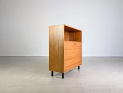 Pamono Mid-Century Modern Walnut Sideboard><noscript><img width=