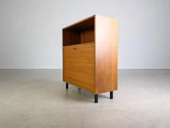 Pamono Mid-Century Modern Walnut Sideboard><noscript><img width=