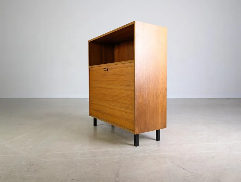 Pamono Mid-Century Modern Walnut Sideboard> Sideboards & Buffets