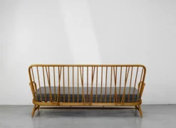 Pamono Mid-Century Modern Windsor Three-Seater Sofa by Lucian Ercolani for Ercol, 1960s> Couches & Sofas