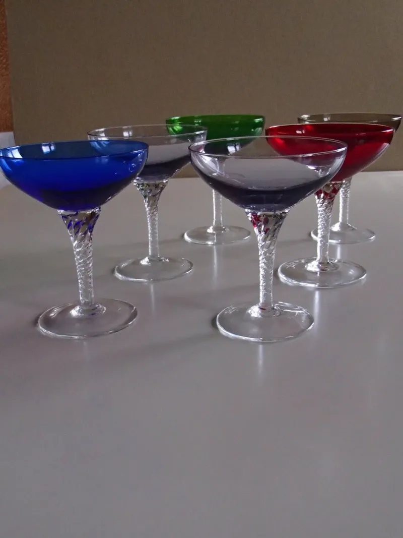Pamono Mid-Century Murano Glass Colored Glasses, Set of 6> Glassware