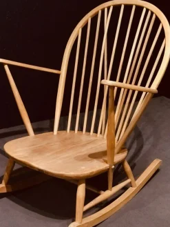 Pamono Mid-Century Rocking Chair in Light Elm by Lucian Ercolani for Ercol><noscript><img width=