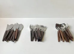 Pamono Mid-Century Rosewood Flatware Cutlery by Tias Eckhoff for Lindtofte, 1960s, Set of 36> Cutlery & Serving Utensils