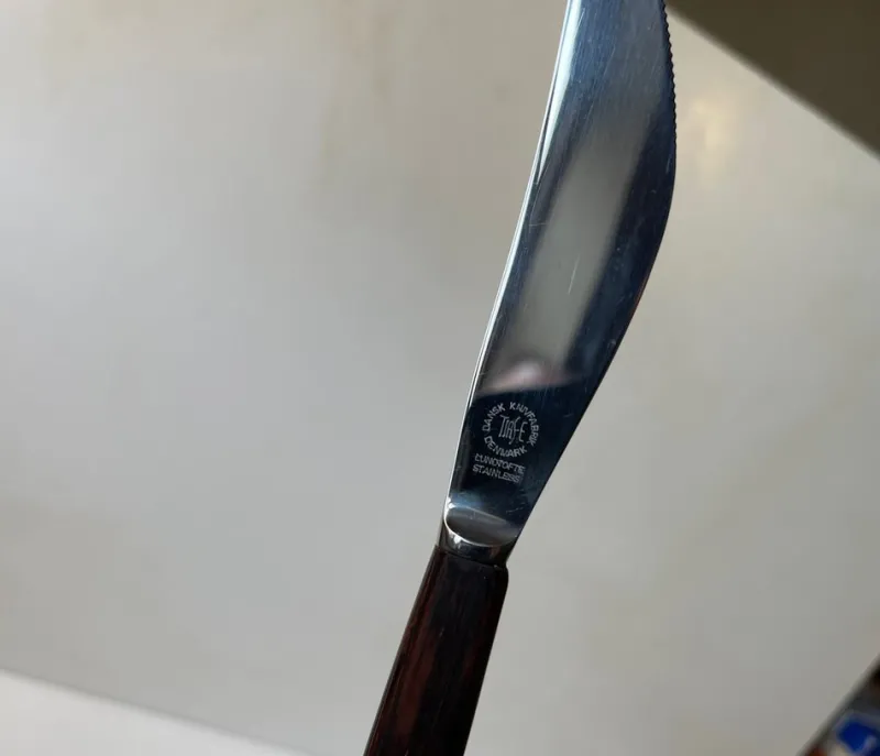Pamono Mid-Century Rosewood Flatware Cutlery by Tias Eckhoff for Lindtofte, 1960s, Set of 36> Cutlery & Serving Utensils