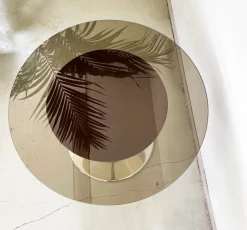 Pamono Mid-Century Round Smoked Glass Dining Table in Chrome Tulip Base by Eero Saarinen, Germany, 1975><noscript><img width=