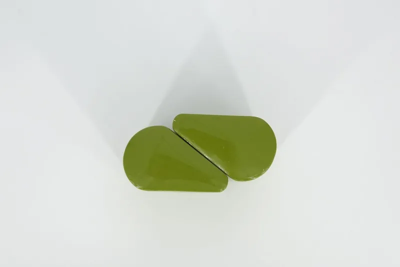 Pamono Mid-Century Scandinavian Salt & Pepper Shaker Set, 1970s, Set of 2> Salt & Pepper Shakers
