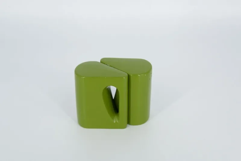 Pamono Mid-Century Scandinavian Salt & Pepper Shaker Set, 1970s, Set of 2> Salt & Pepper Shakers