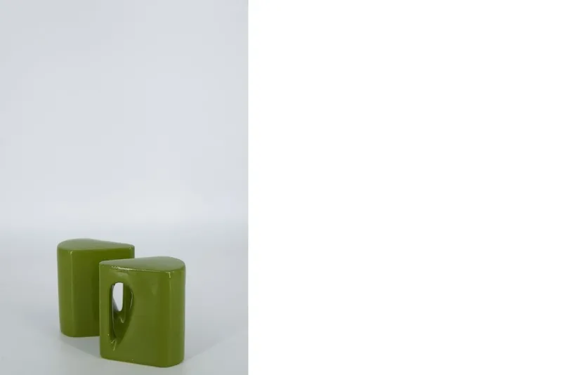 Pamono Mid-Century Scandinavian Salt & Pepper Shaker Set, 1970s, Set of 2> Salt & Pepper Shakers