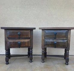 Pamono Mid-Century Spanish Bedside Tables with Drawers, 1950s, Set of 2> Nightstands