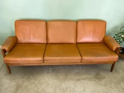 Pamono Mid-Century Teak and Leather Living Room Set, 1960s, Set of 4><noscript><img width=