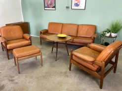 Pamono Mid-Century Teak and Leather Living Room Set, 1960s, Set of 4><noscript><img width=