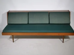 Pamono Mid-Century Teak Daybed, 1960s> Daybeds & Chaises Lounges