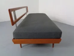 Pamono Mid-Century Teak Sofa or Daybed by Walter Knoll for Knoll Antimott, Germany, 1950s><noscript><img width=
