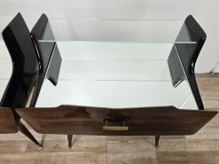 Pamono Mid-Century Venus Bedside Tables in Mahogany and Mirror, 1950s, Set of 2><noscript><img width=