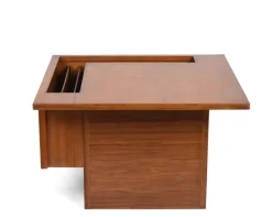 Pamono Mid-Century Walnut Magazine Rack Coffee Table by John Keal for Brown Saltman, 1960s> Magazine Racks