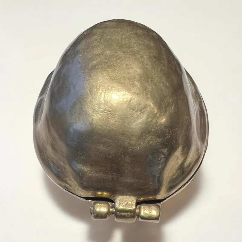 Pamono Mid-Century Walnut-Shaped Nutcracker in Brass, Italy, 1940s-1960s> Dinnerware Accessories