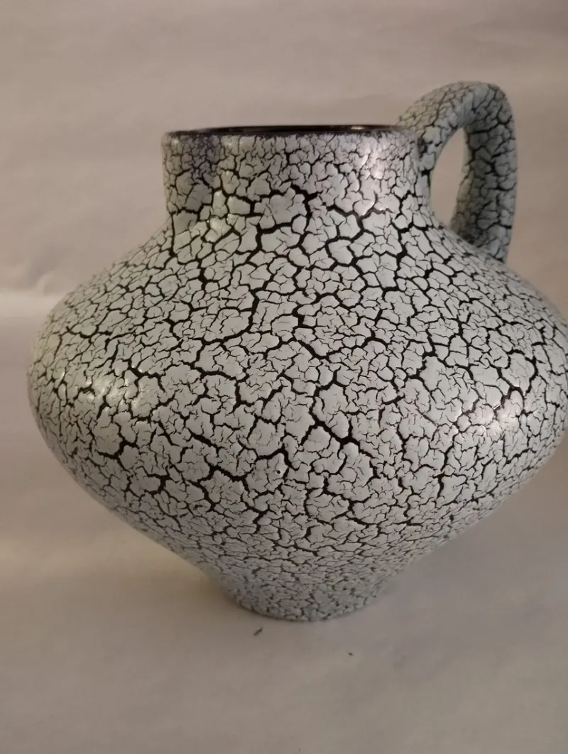 Pamono Mid-Century White Craquelure Fat Lava Vase, West Germany, 1970s> Vases