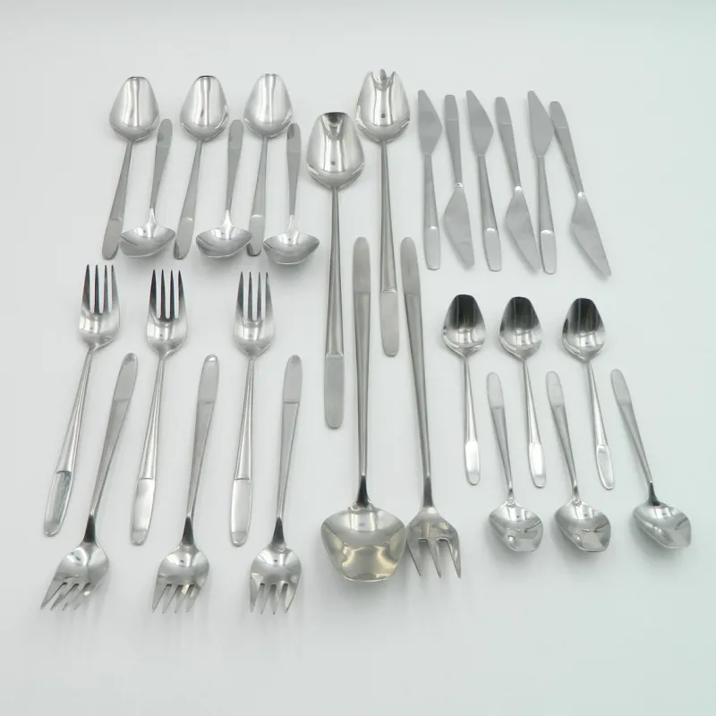 Pamono Model 2070 Cutlery for Six People in Stainless Steel by Helmut Alder for Amboss Austria, 1950s, Set of 28> Cutlery & Serving Utensils